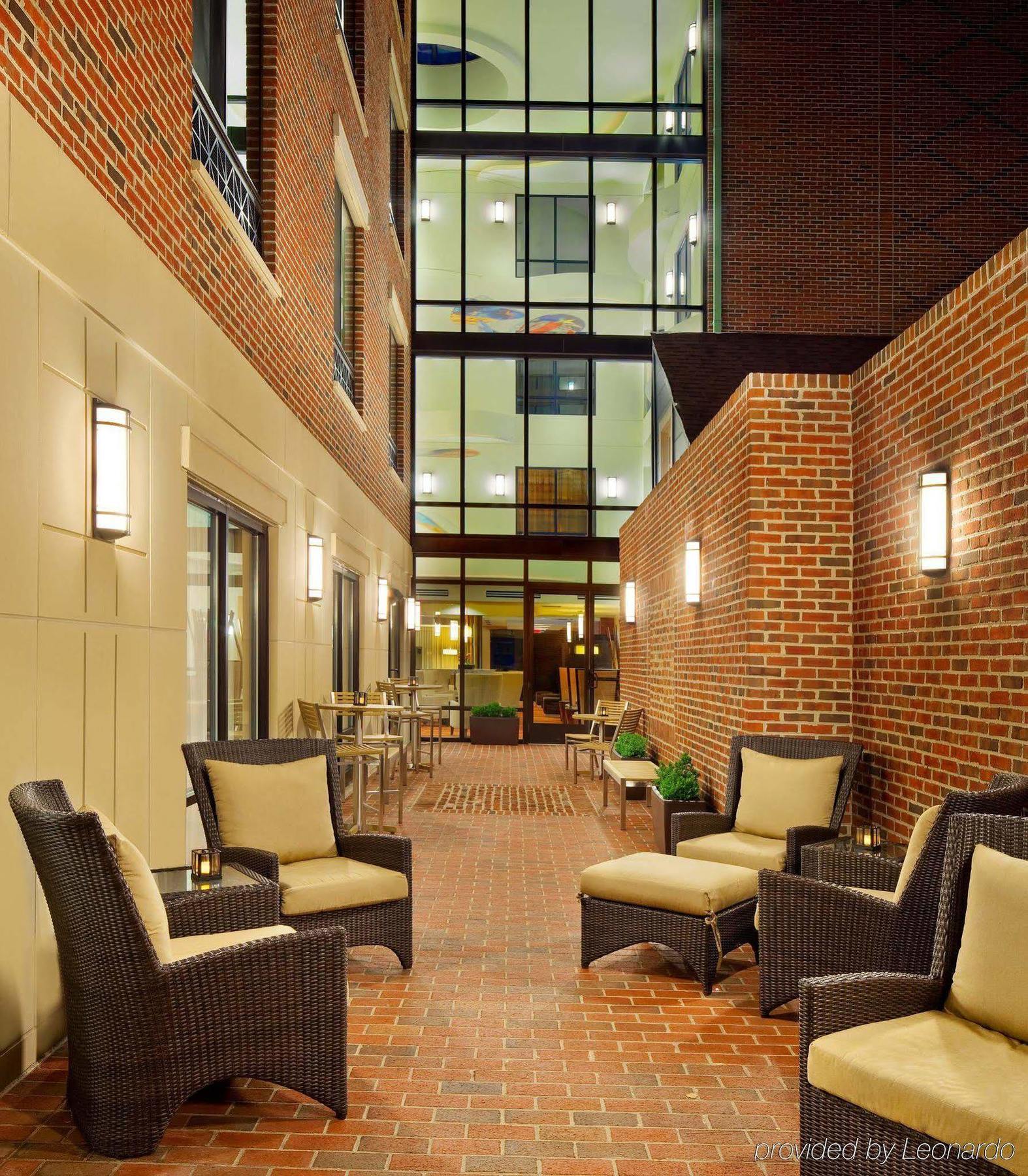 מלון Courtyard Fredericksburg Historic District מראה חיצוני תמונה